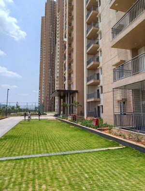 2 BHK Apartment For Sale in Rajapushpa Imperia, Tellapur