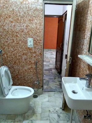 Bathroom in 3 BHK Builder Floor at Sector 16 – for Rent