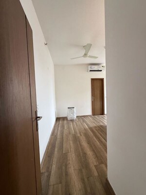 Bathroom in 3.5 BHK Apartment at ABA Ivy County, Sector 75 – for Rent