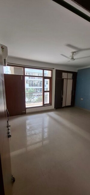 Room in 3 BHK Apartment at Ambala Highway – for Rent