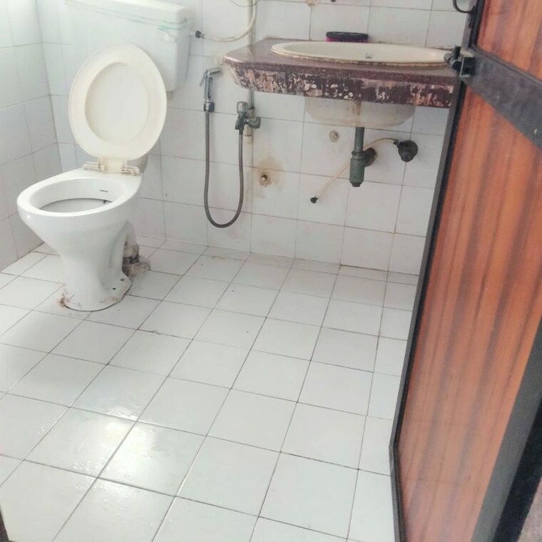 Bathroom, royal-palms Studio 400 Sq.Ft. Apartment In Goregaon East Mumbai 10535651