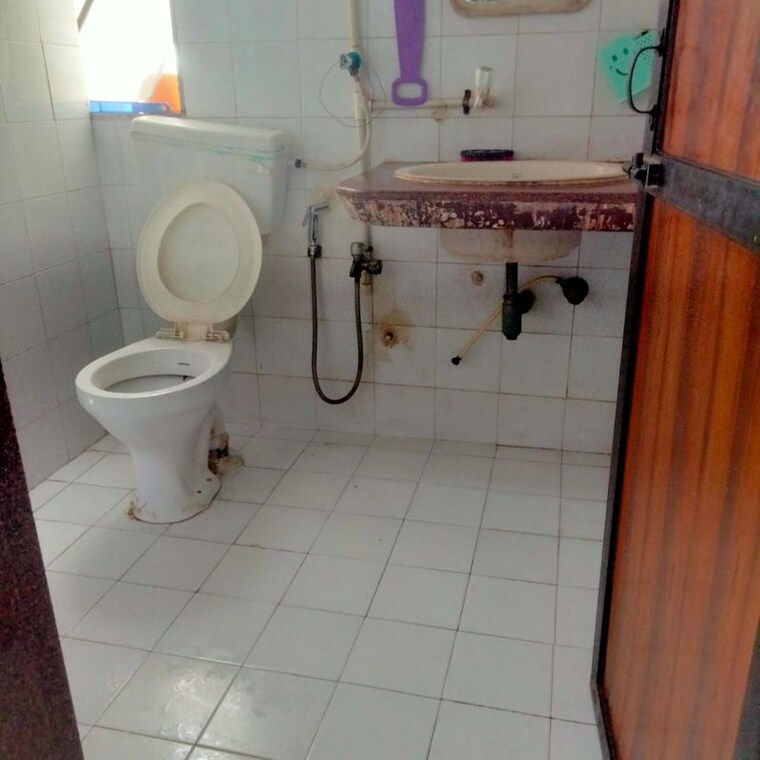 Bathroom, royal-palms Studio 400 Sq.Ft. Apartment In Goregaon East Mumbai 10535651