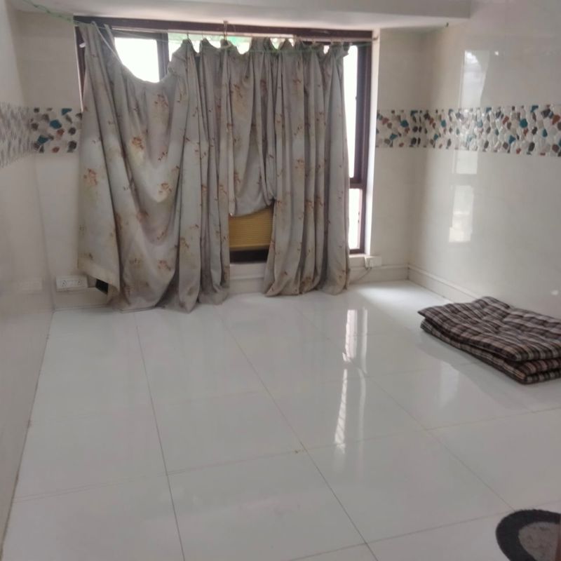 Studio  + Extra Room 400 Sq.Ft. Apartment in Royal Palms
