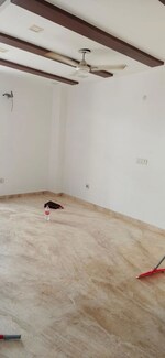 3 BHK 900 Sq.Ft. Builder Floor in Vikas Puri