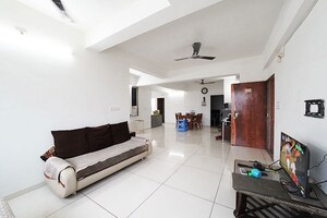 Team Area in 3 BHK Apartment at Maninagar – for Sale