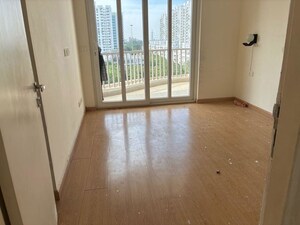 Room in 2 BHK Builder Floor at Sector 21 – for Rent