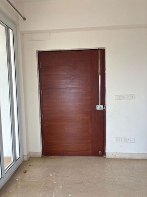 Room in 2 BHK Builder Floor at Sector 21 – for Rent
