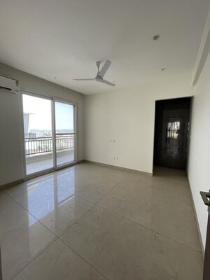 Room in 3 BHK Apartment at Barnala Green Lotus Avenue, Ambala Highway – for Rent