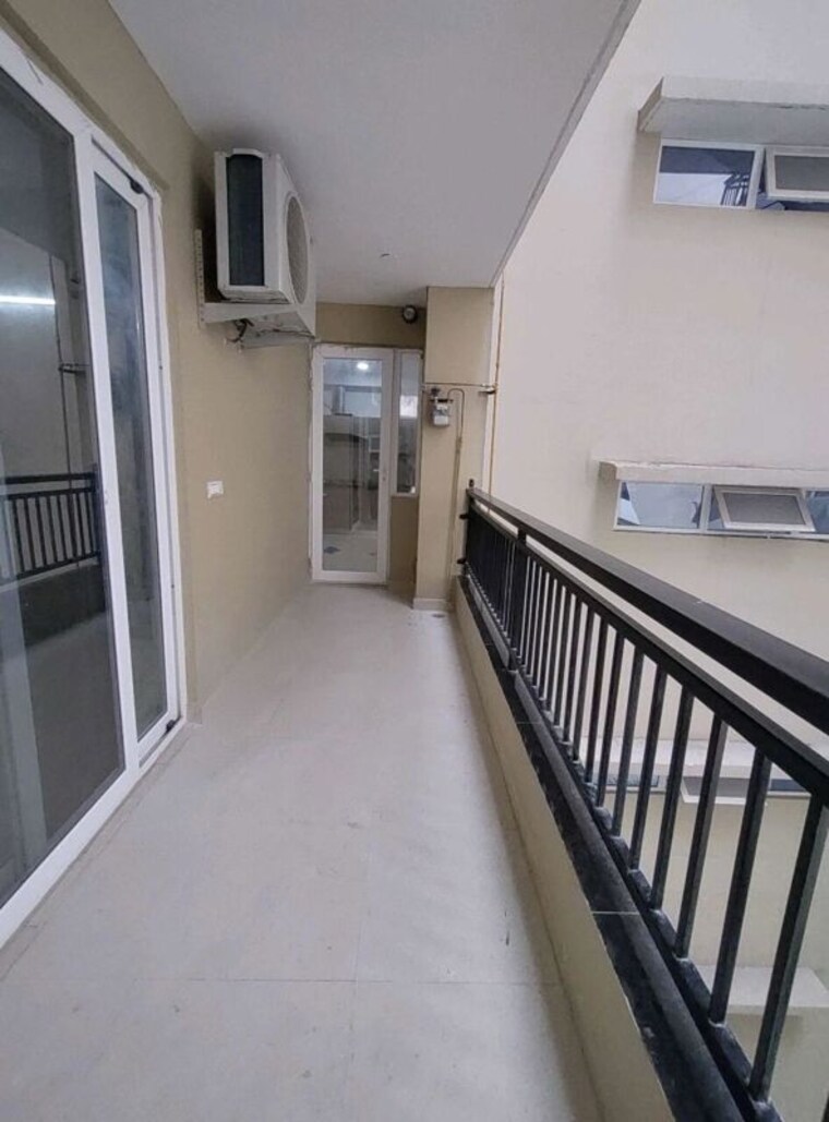 Balcony, barnala-green-lotus-avenue 3 Bedroom 1917 Sq.Ft. Apartment In Ambala Highway Zirakpur 10535693