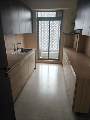 Room in 3 BHK Apartment at Piramal Vaikunth, Balkum Pada – for Sale