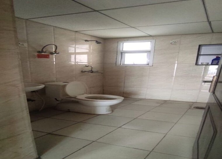 Bathroom, panchsheel-pebbles 2 Bedroom 1038 Sq.Ft. Apartment In Vaishali Sector 3 Ghaziabad 10535740