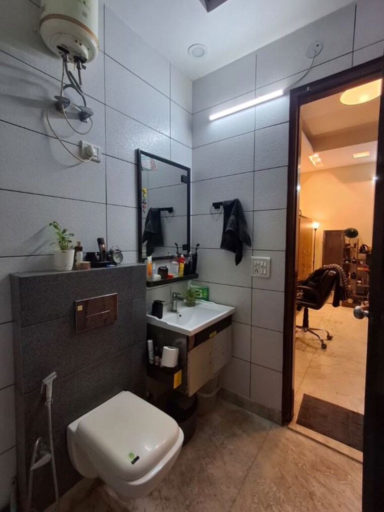 Team Area, ansal-plaza-sector-23 3 Bedroom 1800 Sq.Ft. Builder Floor In Sector 23 Gurgaon 10535753