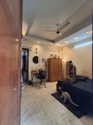 Living Room in 3 BHK Builder Floor at Ansal Plaza Sector-23, Sector 23 – for Rent