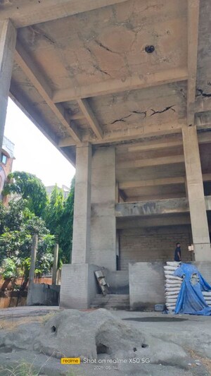  Shop – Exterior View View at Malodi - for Sale