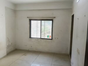 Room in  Apartment at Gorwa – for Sale