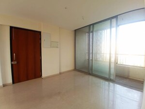 Room in 3 BHK Apartment at Piramal Vaikunth, Balkum Pada – for Sale