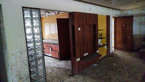 Room in  Apartment at Athwa – for Sale