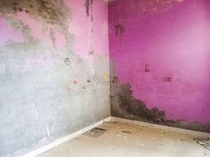Room in  Independent House at Naughara – for Sale