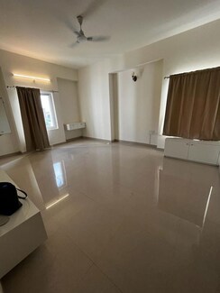 3 BHK + Prayer Room Apartment For Rent in Poulomi Avante