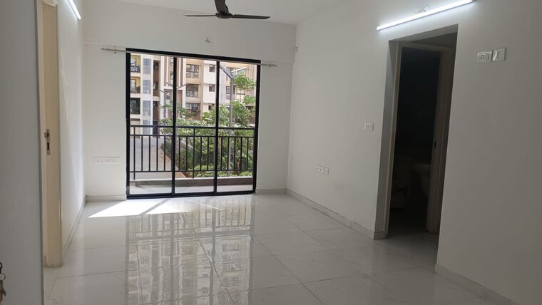 Room, runwal-gardens 1.5 Bedroom 535 Sq.Ft. Apartment In Dombivli East Thane 10535812