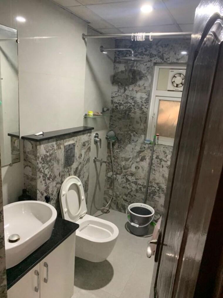 Bathroom, assotech-windsor-court 3.5 Bedroom 2200 Sq.Ft. Apartment In Sector 78 Noida 10535798