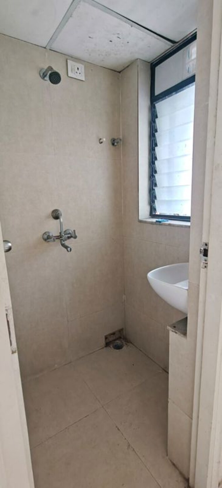 Bathroom, runwal-gardens-north-avenue 1 Bedroom 325 Sq.Ft. Apartment In Dombivli East Thane 10535830