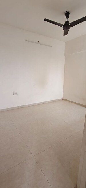 1 BHK Apartment For Rent in Runwal Gardens North Avenue, Dombivli East