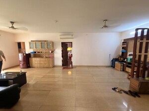 Parking in 3 BHK Apartment at Lodha Meridian, Kukatpally – for Rent