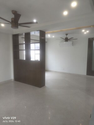Room in 3 BHK Apartment at Suncity Essel Tower, Sector 28 – for Sale