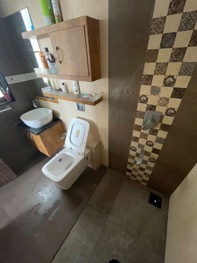 Bathroom, chirag-bhagat-grandeur 2 Bedroom 902 Sq.Ft. Apartment In Malad West Mumbai 10535851