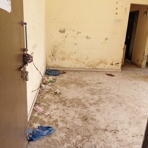 Room in  Apartment at Tembhavali – for Sale