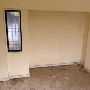 Room in  Apartment at Tembhavali – for Sale