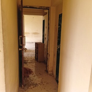 Room in  Apartment at Tembhavali – for Sale