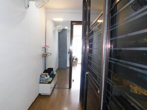 Kitchen in 3 BHK Builder Floor at DLF Pink Town House, Dlf City Phase 3 – for Sale