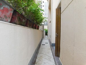 Balcony in 6+ BHK Independent House at Gamma I Greater Noida – for Rent
