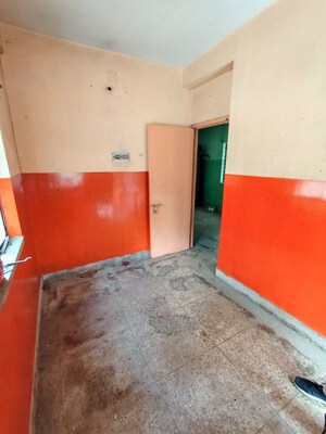 Room in  Apartment at Garfa – for Sale