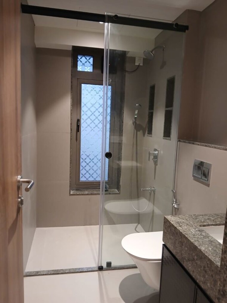 Bathroom, crest-link 3 Bedroom 950 Sq.Ft. Apartment In Khar West Mumbai 10535910