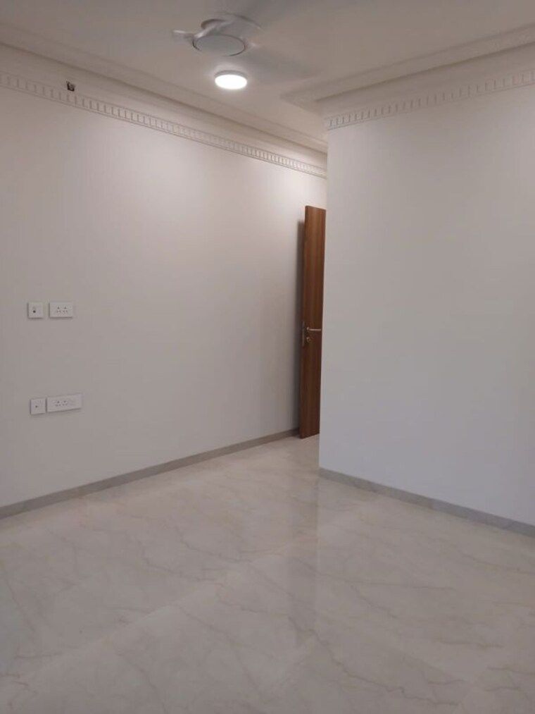 Room, crest-link 3 Bedroom 950 Sq.Ft. Apartment In Khar West Mumbai 10535910