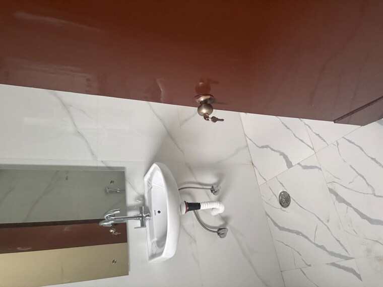 Bathroom, ansal-valley-view-estate 3 Bedroom 2530 Sq.Ft. Apartment In Gwal Pahari Gurgaon 10535904