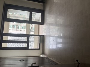 Room in 3 BHK Apartment at Ansal Valley View Estate, Gwal Pahari – for Rent