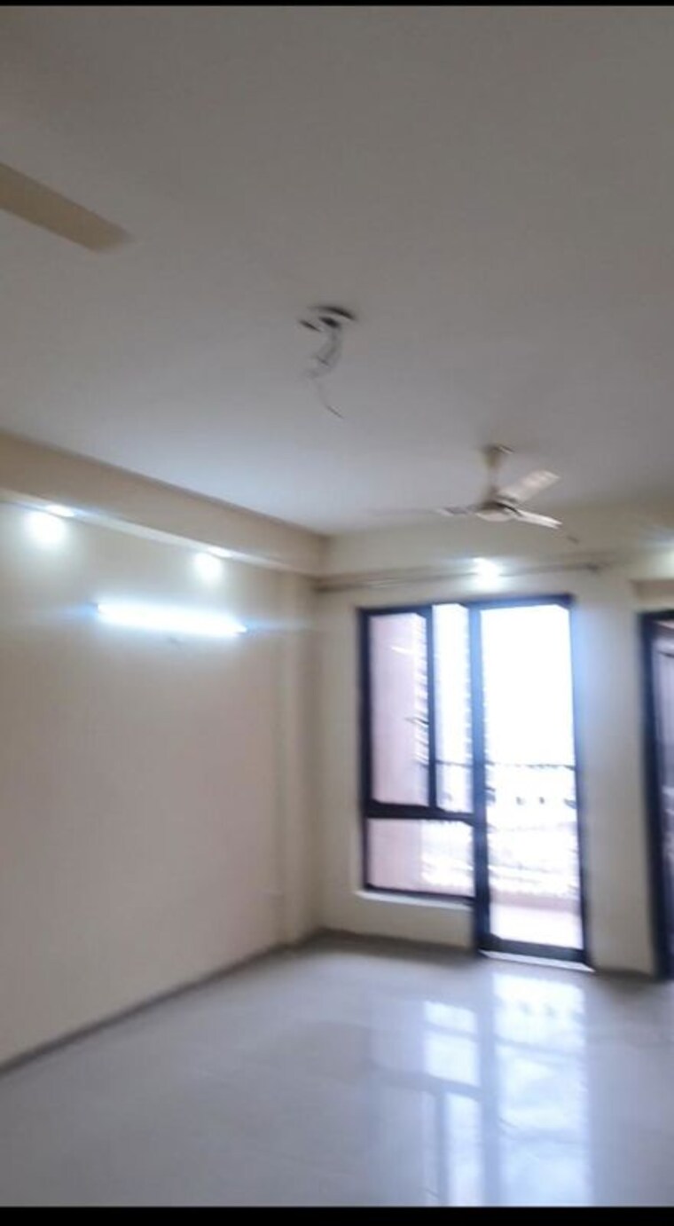 Room, logix-blossom-county 2.5 Bedroom 1202 Sq.Ft. Apartment In Sector 137 Noida 10535952
