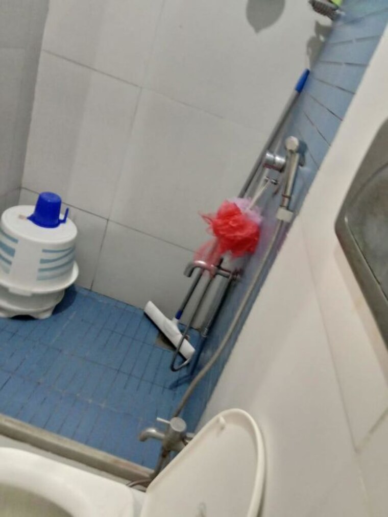 Bathroom, group-seven-rushi-heights 2 Bedroom 690 Sq.Ft. Apartment In Goregaon East Mumbai 10536000