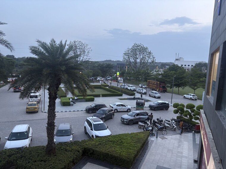 Exterior View, paras-trade-centre Commercial Office Space 569 Sq.Ft. In Sector 65 Gurgaon 10536001