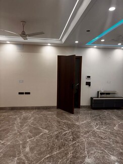 4 BHK Builder Floor For Rent in Janakpuri