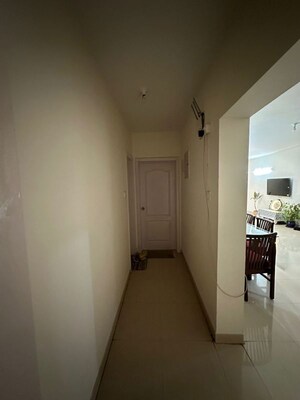 Room in 3 BHK Apartment at Pristine Zircon, Viman Nagar – for Rent