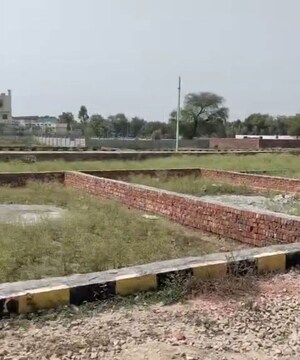  Plot For Sale in Jankipuram