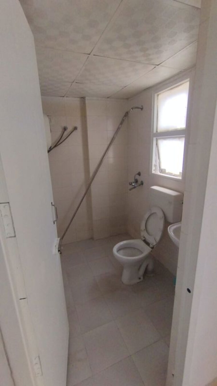 Bathroom, sector 86 2 Bedroom 550 Sq.Ft. Apartment In Sector 86 Faridabad 10536053