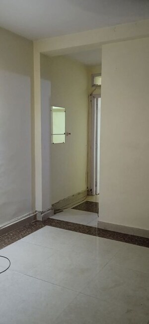 Room in 2 BHK Builder Floor at Malviya Nagar – for Rent