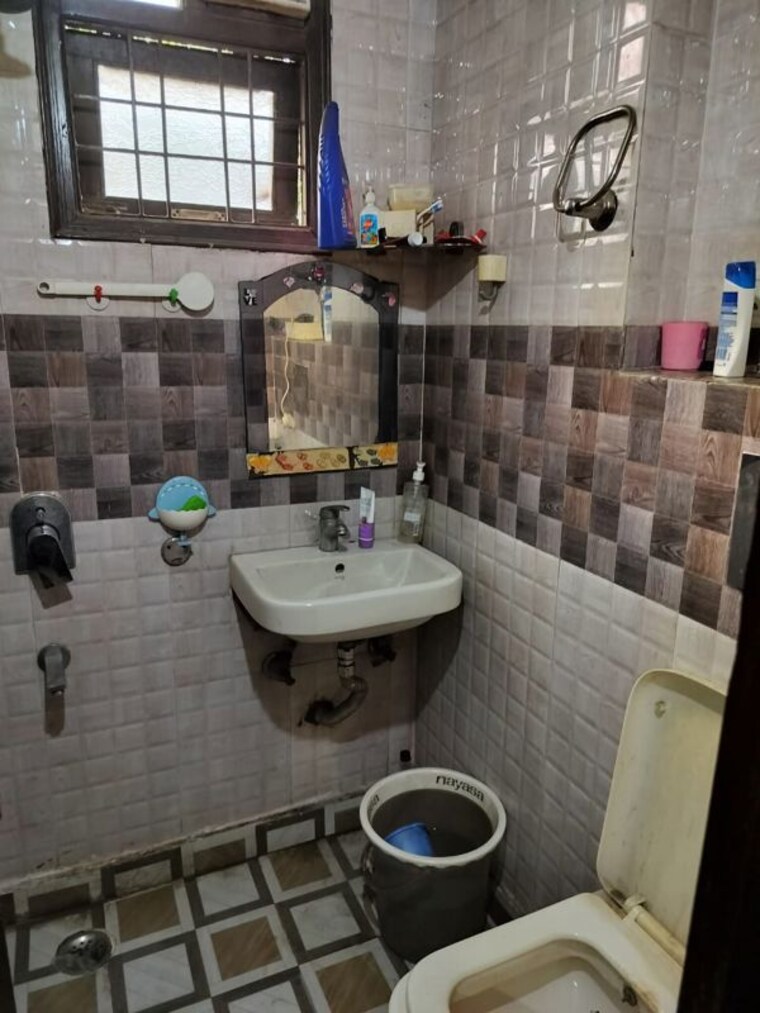 Team Area, malviya nagar 2 Bedroom 1250 Sq.Ft. Builder Floor In Malviya Nagar Delhi 10536059