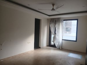 Room in 4 BHK Builder Floor at East Of Kailash – for Rent